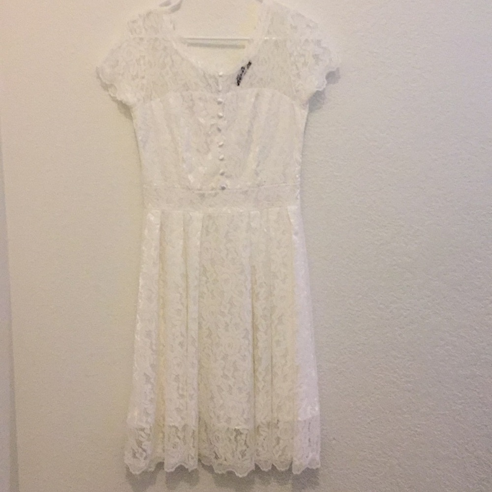 White Lace Dress *NEVER WORN*